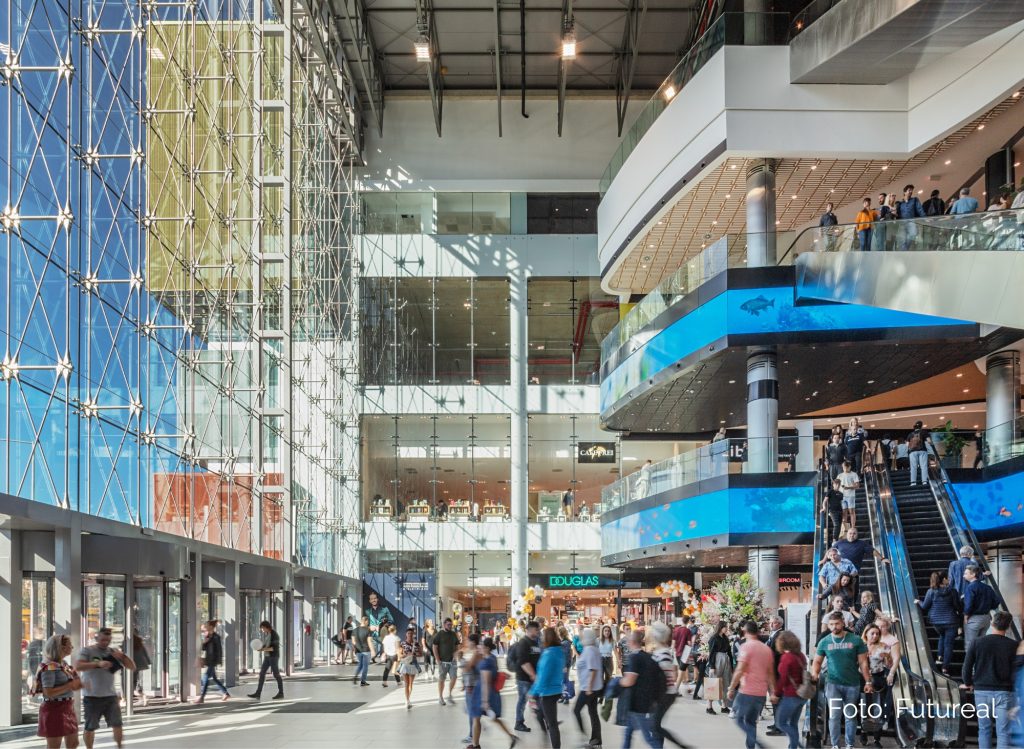 Etele Plaza_ESG 3 Etele Plaza Shopping Mall