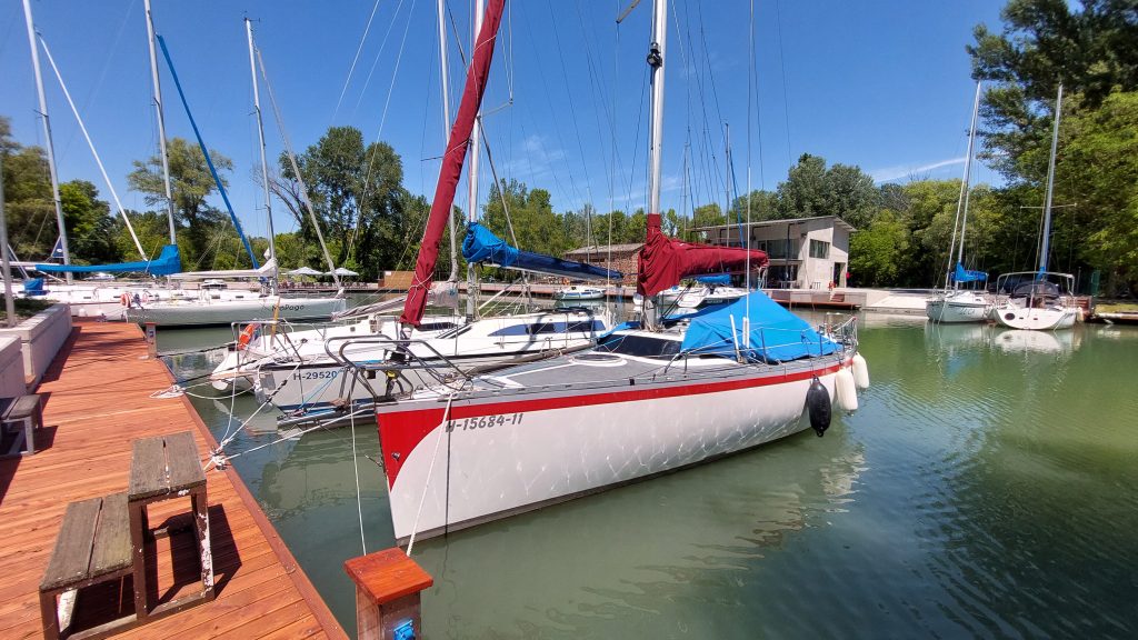 Kikötő Balatonfűzfő 1 Vitorláskikötő