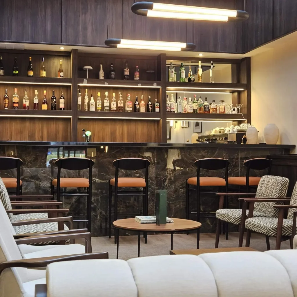 33 The Honest Budapest by Chic & Basic 4-star