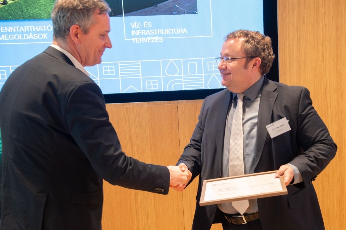 complex challenges. simple solutions.