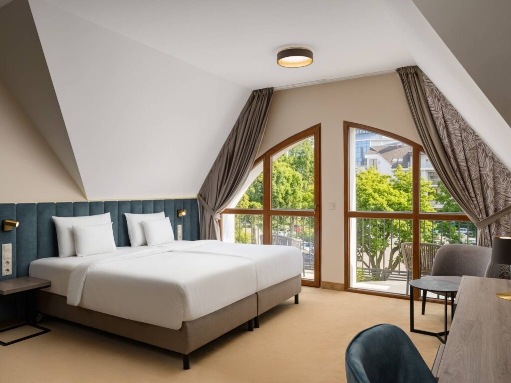 Kenese Bay Hotel 10 Accent Hotels - Kenese Bay Garden
